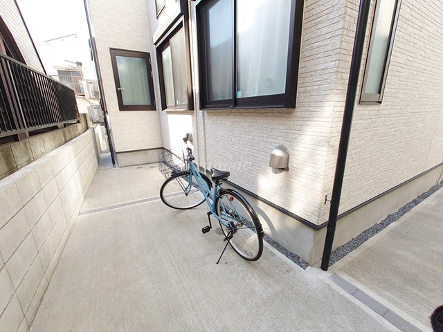 セレストテラス十条のその他共用部分|自転車はこちらに置かれていました☆