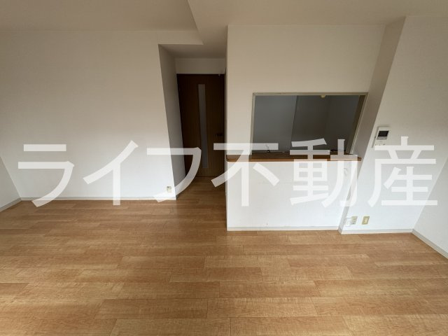クレージュ（長田賃貸）の居間・リビング|使いやすい居間です
