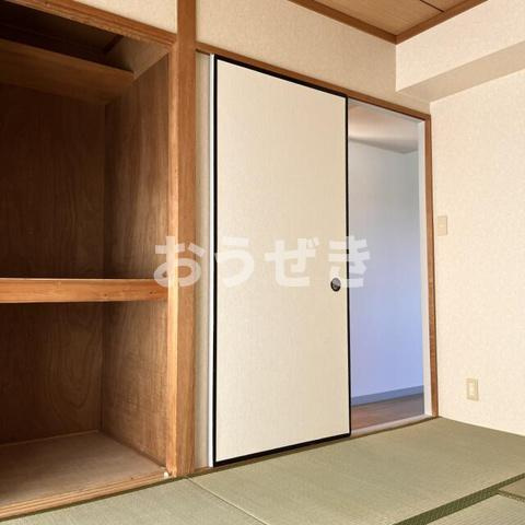 広地ハイツの収納