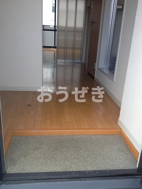 フレグランス東戸塚の玄関