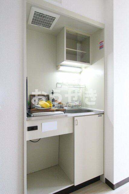ロワレール横浜西壱番館のキッチン|家具･小物はイメージです