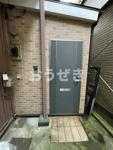 第５野本ビルのエントランス