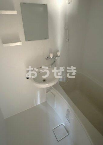 トシダビルの洗面所|別部屋写真参考