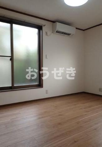 小坂コーポの居間・リビング