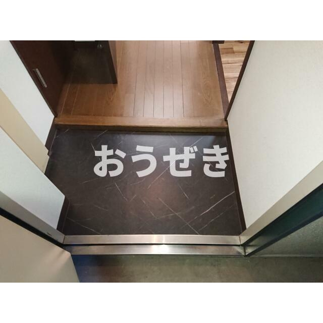 エルマーノヨコハマの玄関