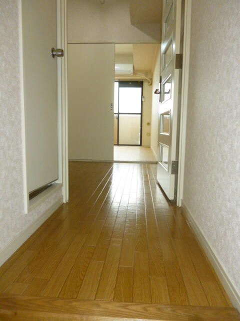 ライオンズマンション板橋中丸町の玄関