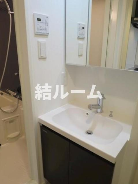 練馬区小竹町２丁目の賃貸マンションの洗面所