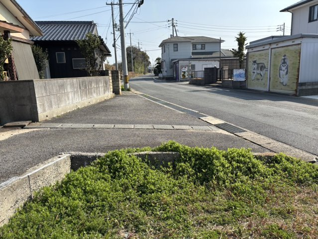 山陽小野田（本山町）売土地の前面道路含む現地写真