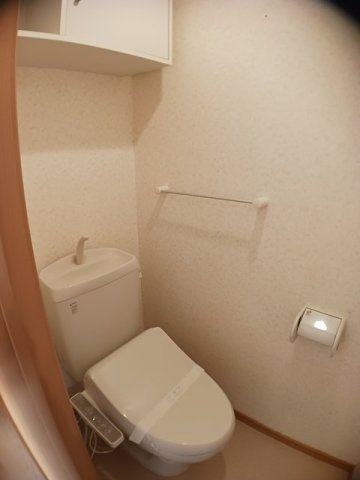 アリヴィオ・ランシェのトイレ|落ち着いた色調のトイレです