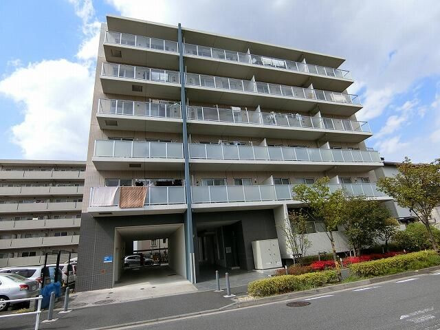 サニーリヴ北新横浜の外観