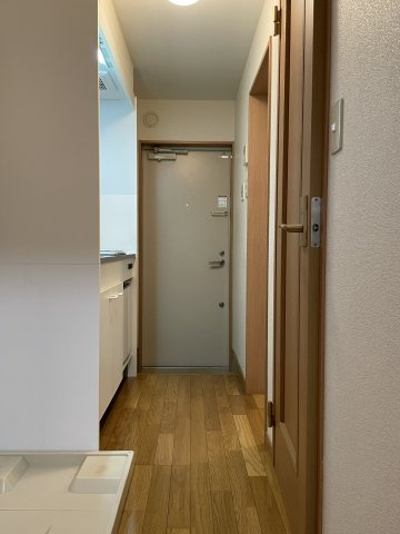 川崎市多摩区生田７丁目のアパートの玄関|別部屋参考