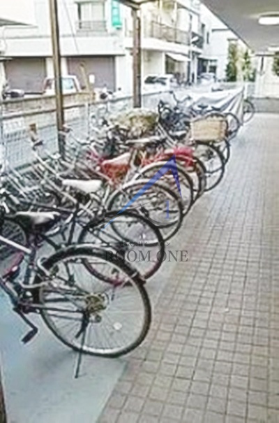 レジデンスミツイのその他共用部分|駐輪場です。