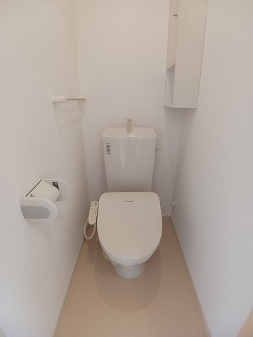 【トイレ】 | ヒルサイド　ガーデンＡ | シンプルで使いやすいトイレです