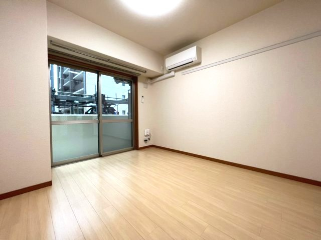 ワイズタワー新栄　名古屋市賃貸　仲介手数料無料の居間・リビング