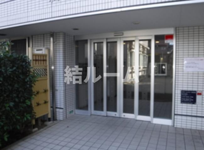 練馬区貫井１丁目の賃貸マンションのエントランス