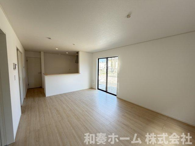 クレイドルガーデン小松島市神田瀬町第1の居間・リビング