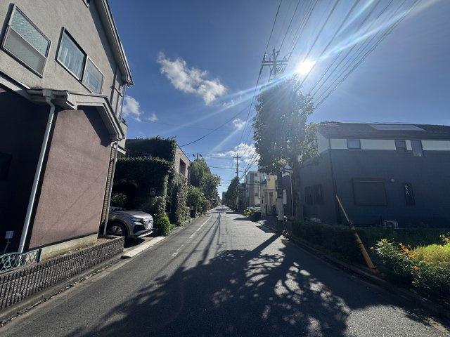 江戸川区西一之江３丁目条件無し売地【全11区画】の周辺|広々とした道路に面する整然とした全11区画。