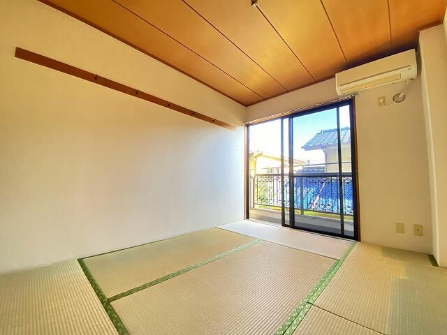 祖父江マンションの和室