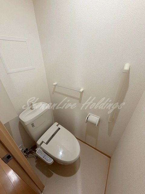 大和市大和東２丁目の賃貸マンションのトイレ