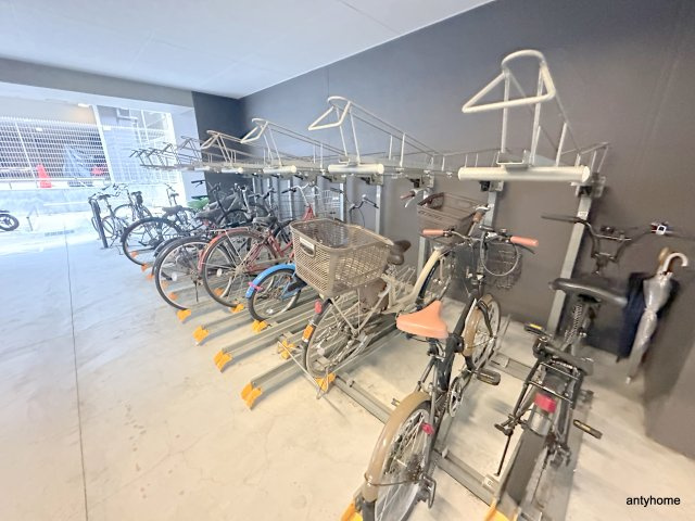 エスリード難波ステーションゲートサウステラス　仲介手数料無料の駐車場