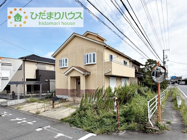 【外観】 | 龍ケ崎市川原代町　中古戸建 | 是非一度、ご家族そろってご内覧ください♪