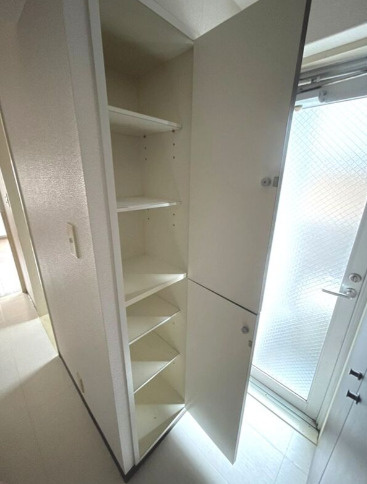 クレストパレス南行徳の玄関|違うお部屋の写真です