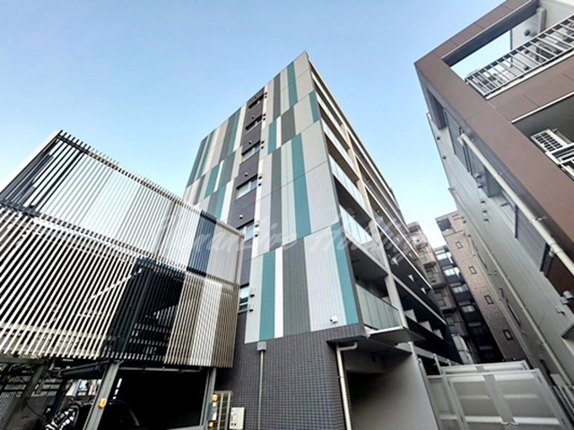 横浜市磯子区磯子３丁目の賃貸マンションの外観