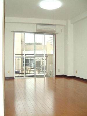 【寝室】 | 正興鶴瀬駅前マンション | 落ち着いて過ごせるお部屋なので、寝室にいかがでしょうか
