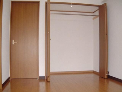【収納】 | 正興鶴瀬駅前マンション | 収納があります