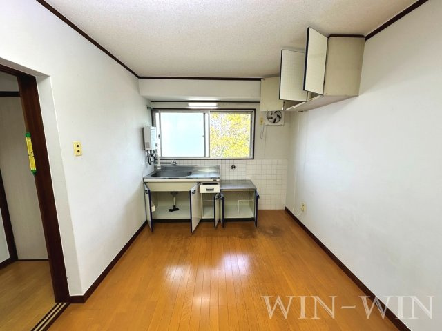 朝日マンションのキッチン|イメージ（同建物内別部屋の写真です）