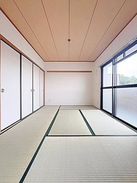 ソレイユ社ヶ丘の寝室