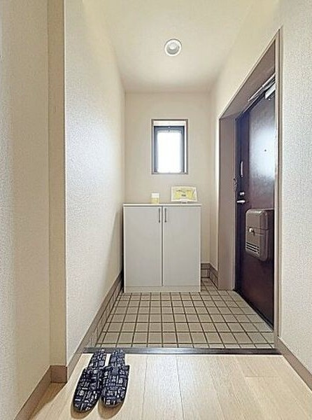 ソレイユ社ヶ丘の玄関