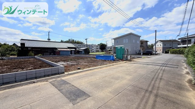 土浦市中高津第10　新築戸建の前面道路含む現地写真|前面道路は交通量が少なく子供の通学にも安心の道路です♪ぜひ現地でご体感ください！