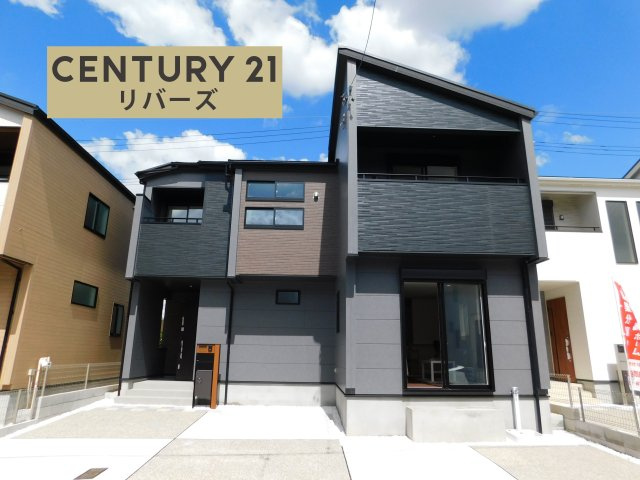 名古屋市南区砂口町の新築一戸建の外観|☆２号棟☆　　いつでも見学できます♪（お問合せ当日、平日、水曜、夜間でもＯＫ）　駐車並列２台可！　長期優良住宅・　制震ダンパー搭載！　４ＬＤＫ！　リビング１７帖！　買い物施設徒歩５分圏内の好立地♪　