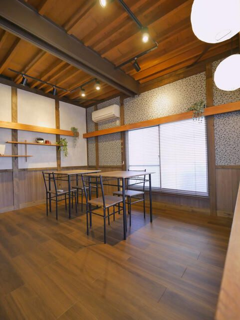 中田南　店舗の内装