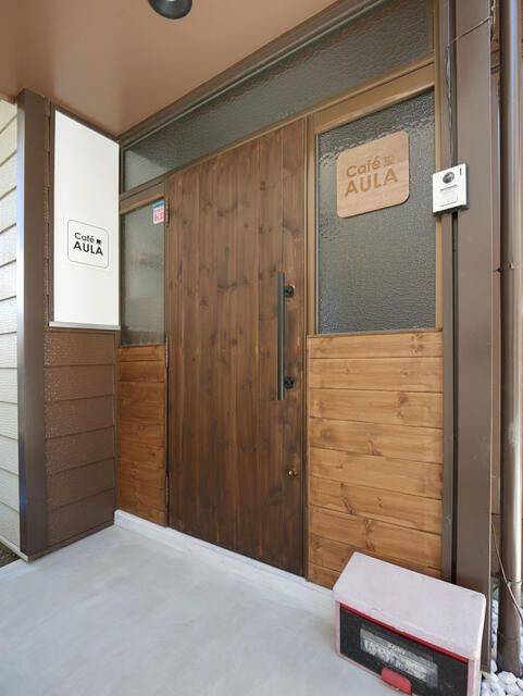 中田南　店舗の内装