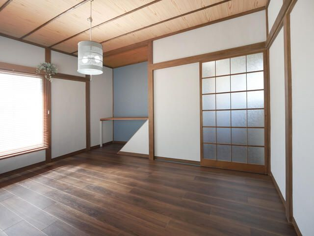 中田南　店舗の内装
