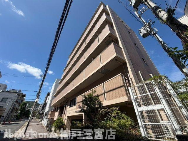中山手ミオ壱番館の外観