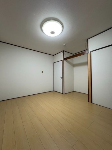 島田市阪本戸建Ⅱの居間・リビング
