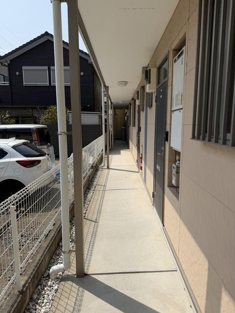 メゾンシャロットのエントランス