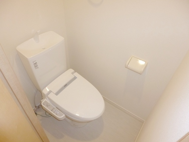 リブリ・ＬＥＧＡCＹのトイレ|温水洗浄機能付きトイレです