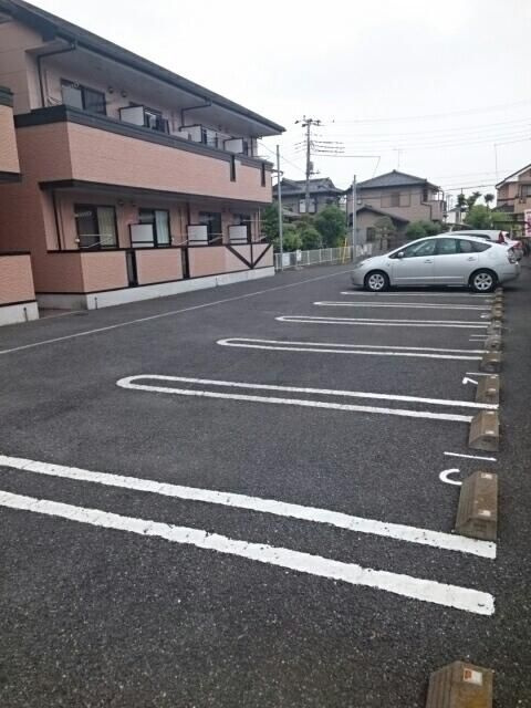 グランデ・パラーシオの駐車場