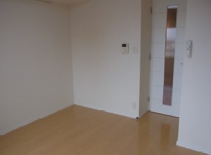 コンフォリア行徳の居間・リビング|同物件別部屋の写真となりまして、現況を優先致します。