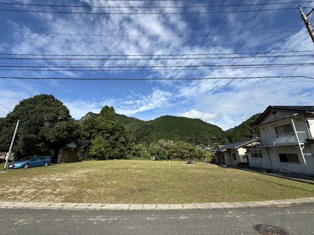 津山市加茂町知和　売土地　274坪