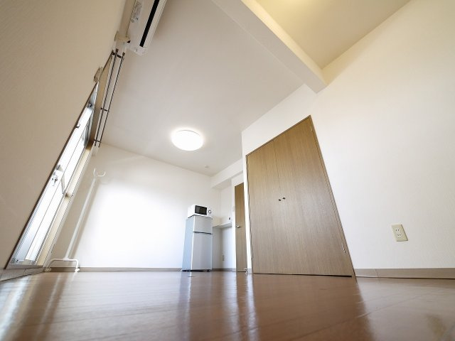ＣＯＭＯ　ＨＯＵＳＥの居間・リビング|こちらの居間で趣味の時間をお楽しみください