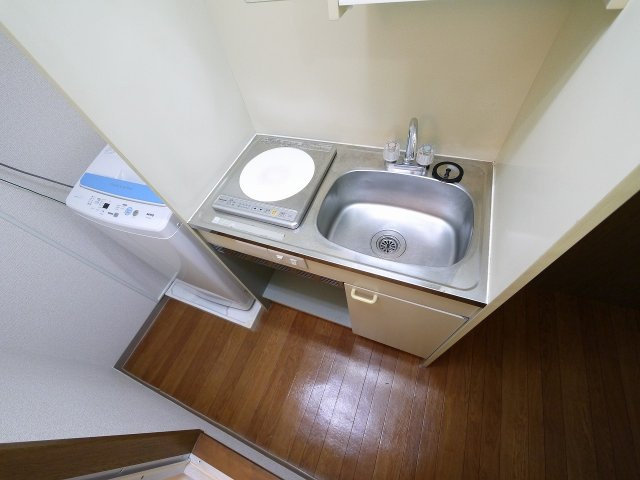 ＣＯＭＯ　ＨＯＵＳＥのキッチン|キッチンでお料理をお楽しみください