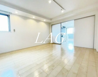 【居間・リビング】 | モアナハウス | 洋室のお部屋です。
