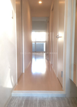 【玄関】グランイースト田原町