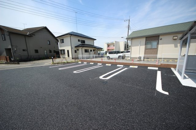 フェア・ブリーズの駐車場|駐車場があるので、車を買う予定の方も安心です