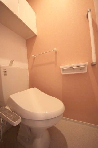 フェア・ブリーズのトイレ|落ち着いた色調のトイレです